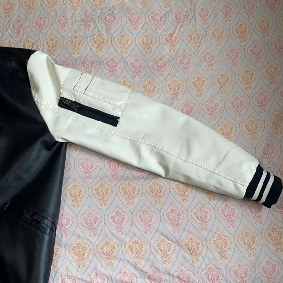 I am selling a Fried Denim jacket, - Picture 3 of 4